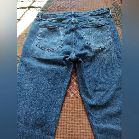 Klique B. Jeans - Picture 4 of 7